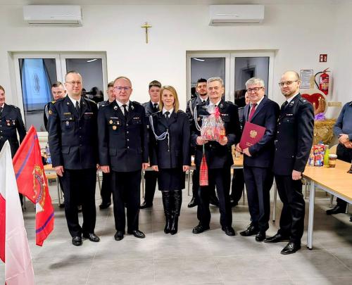 616442078 925274673504084 1049154600732915945 n